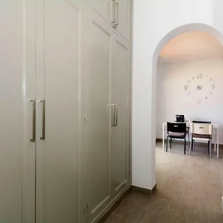 Daire Belinda With Sea View, Sat-tv, Wifi, Only 200m From Playa Grande Lanzarote Island